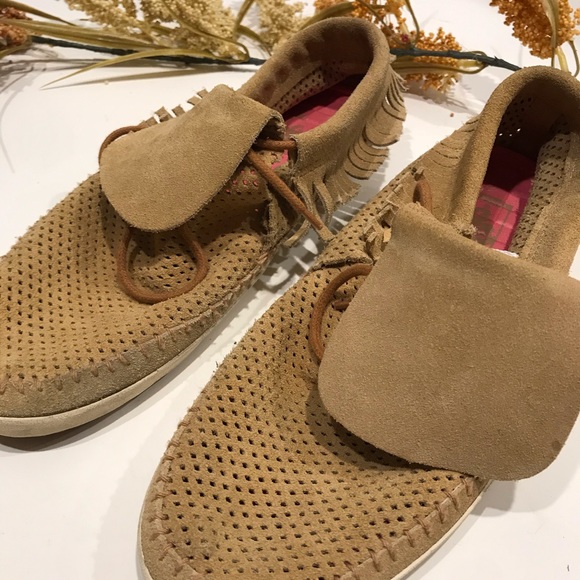 vans moccasins